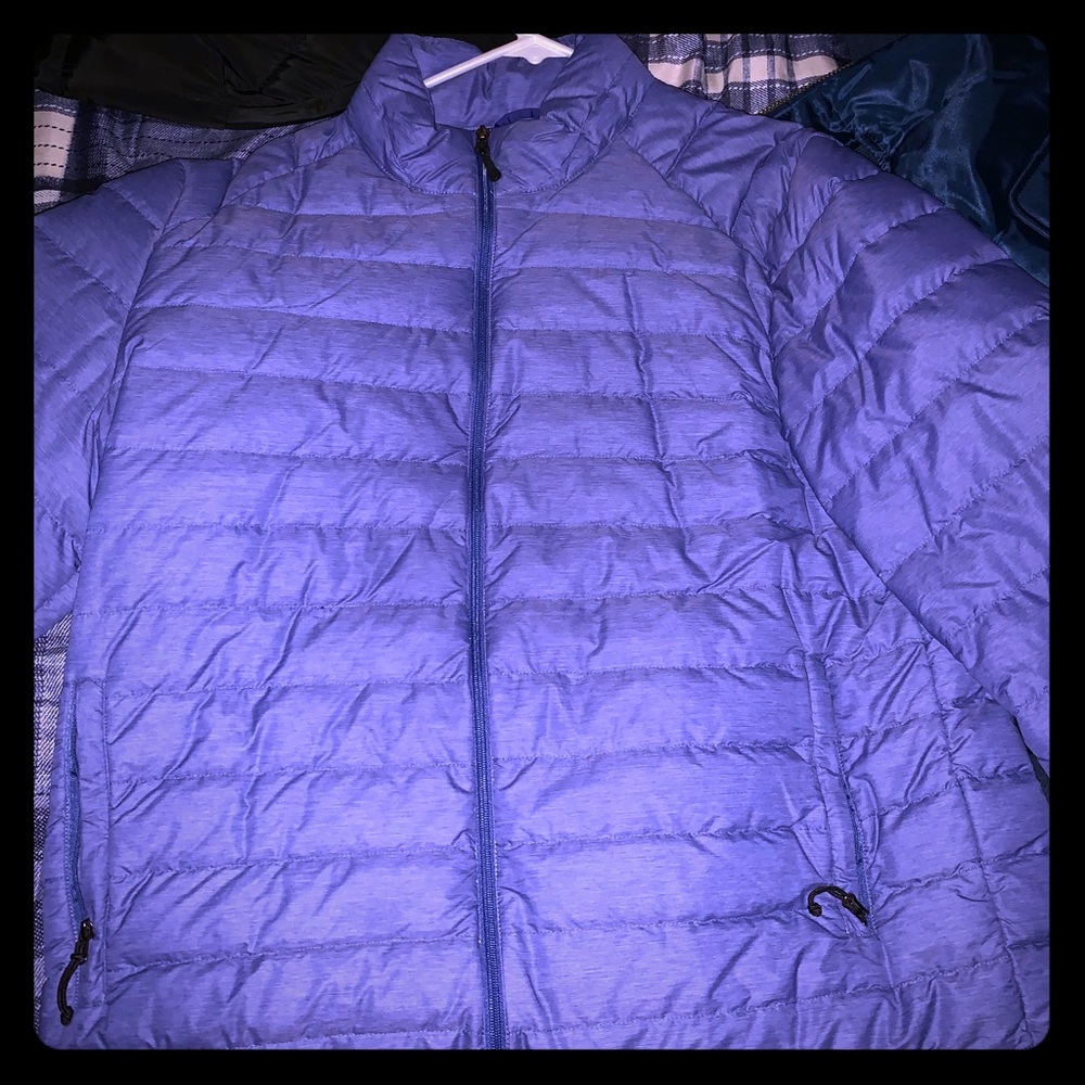 Selling this awesome purple jacket for $25